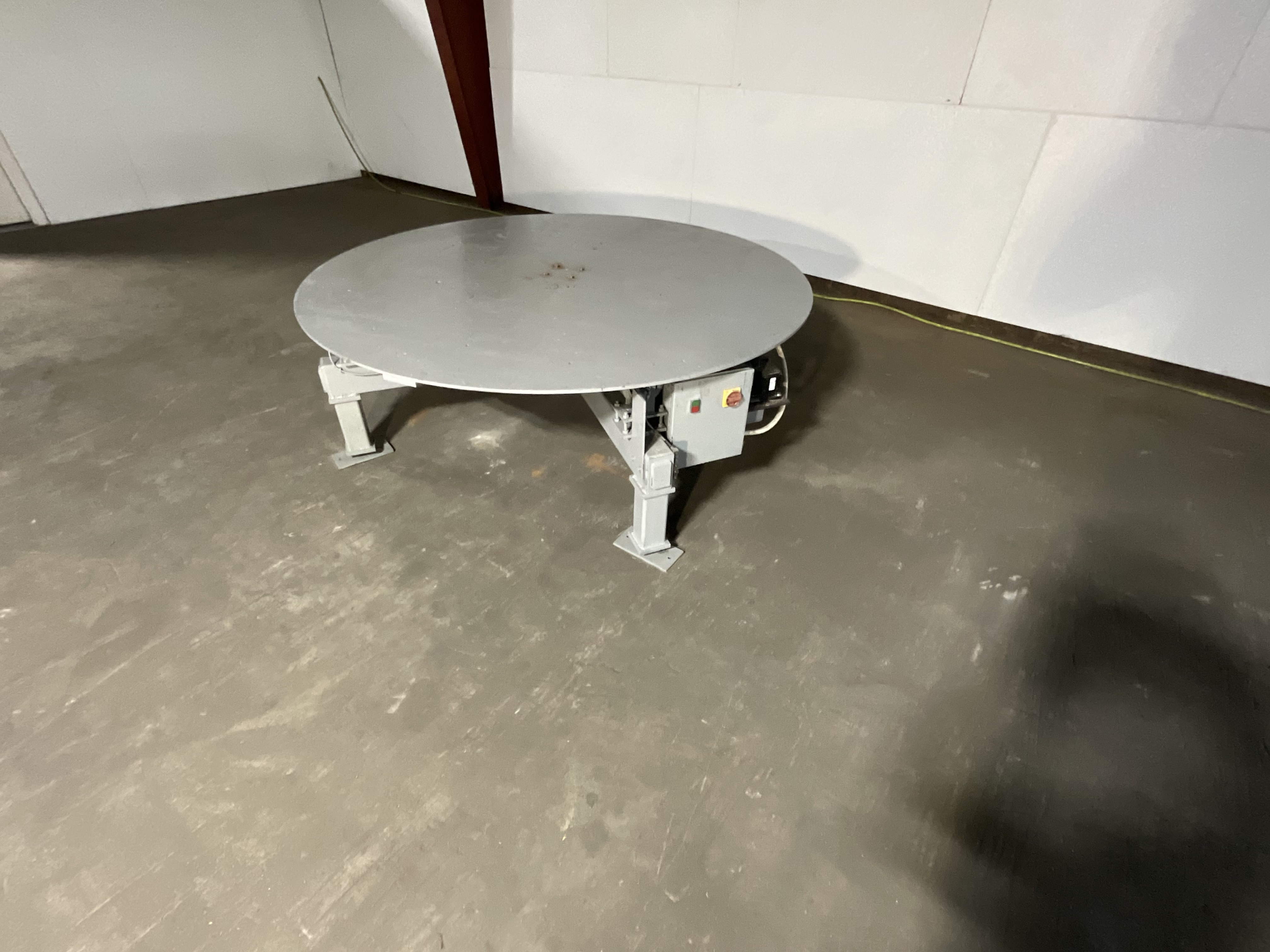 7' Round Table